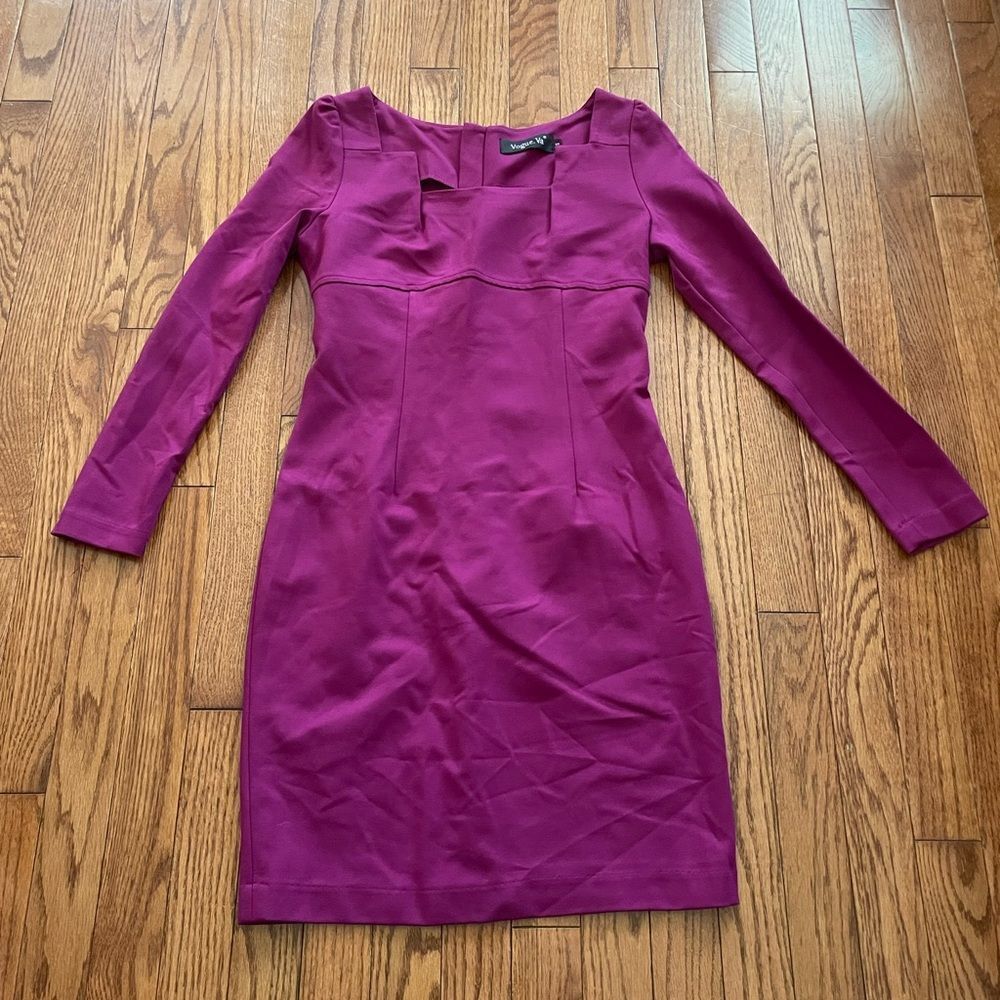 Vogue. VA Purple Long Sleeve Shift Dress Sz Small